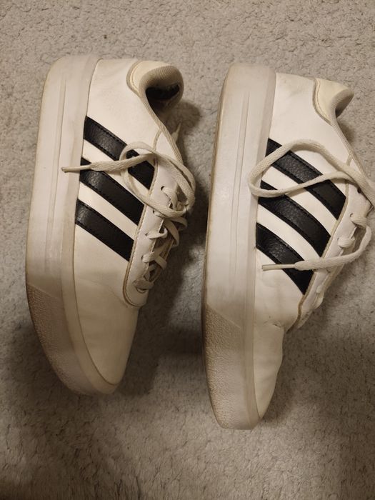 Białe adidasy 39 1/3