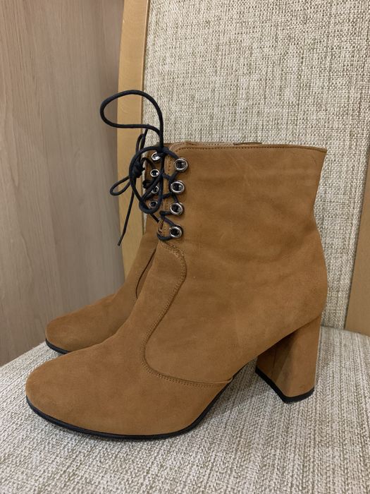 Botki damskie rozmiar 40 skórzano-zamszowe