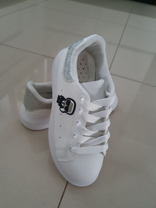 Buty sportowe białe 33