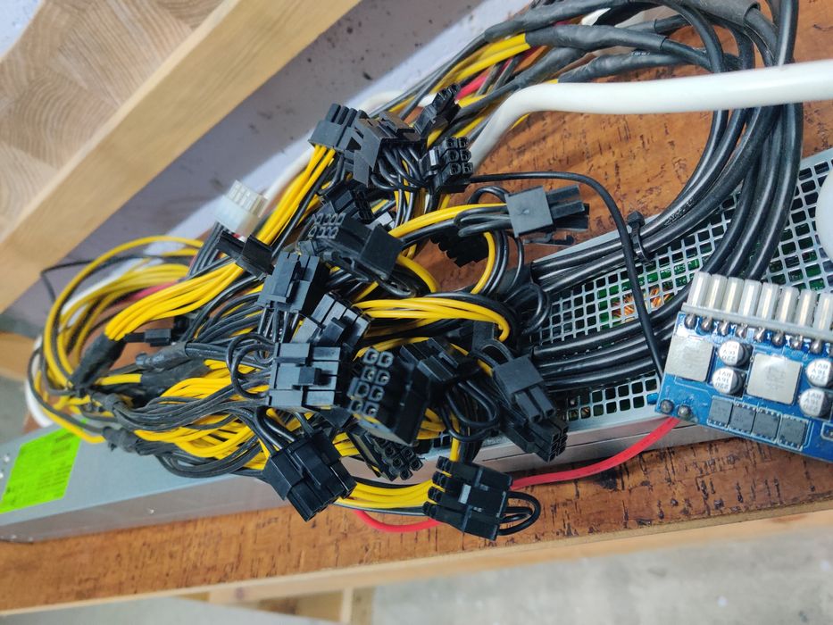 Блок Живлення HP 2450Watt PD-16  розпаяний на 8 відеокарт