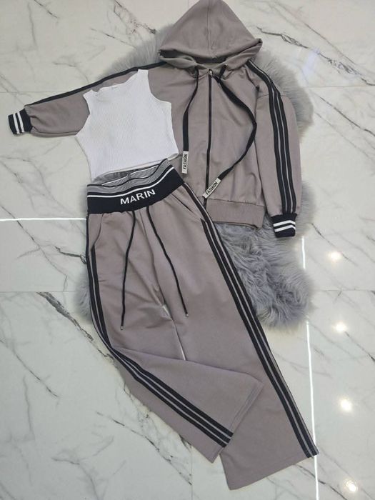 Стильний костюм трійка 134 та 140 см