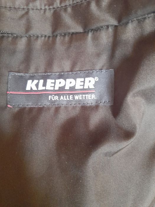 Демісезонна дуже якісна куртка бренду Klepper, Німеччина