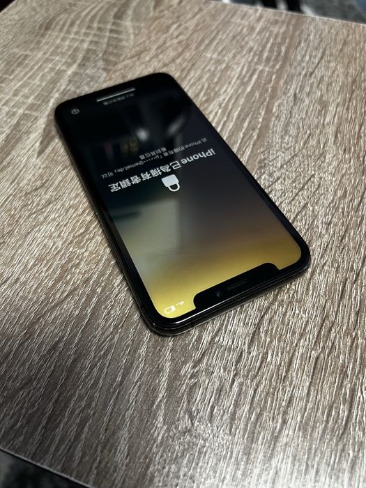 iPhone XS Back icloud