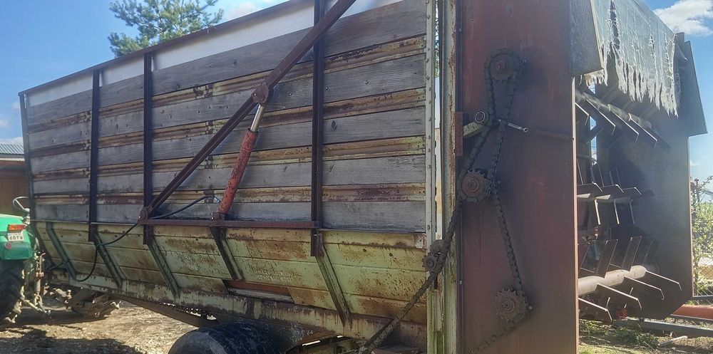 Przyczepa do transportu kiszonek