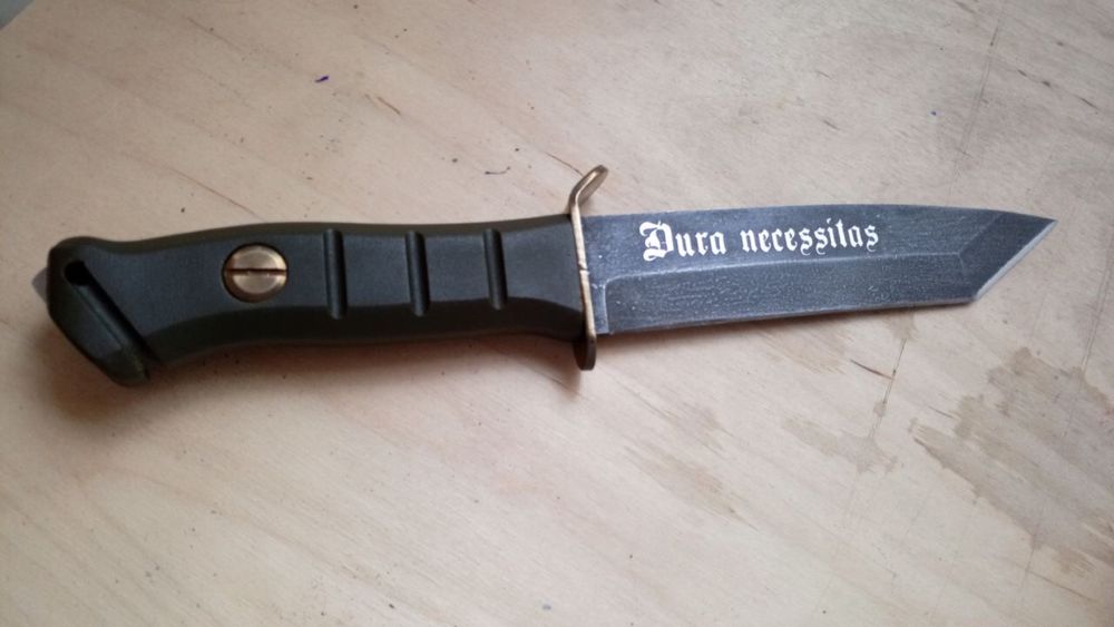 Ножи ручной работы, ковка, изготовление топоров - Інші послуги ...