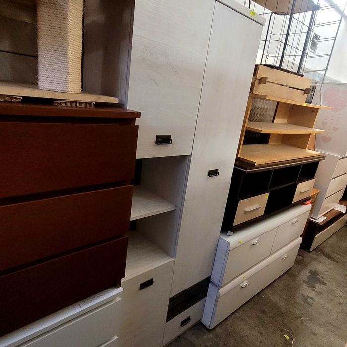 Komoda w dobrym stanie. Możliwy transport