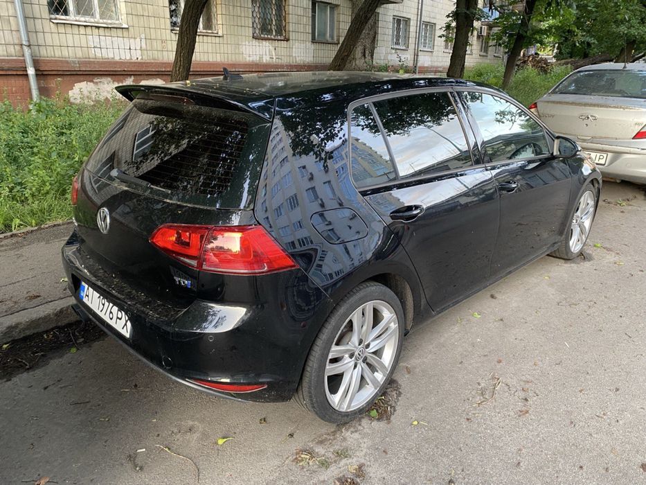 Авто Volksvagen Golf VII