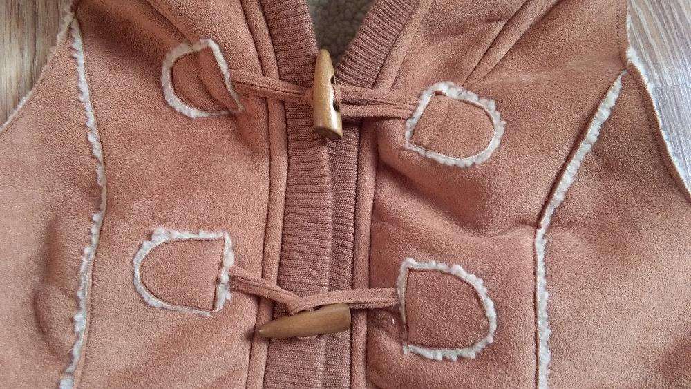 Stylowy kożuszek bezrękawnik Fishbone r. S od New Yorker