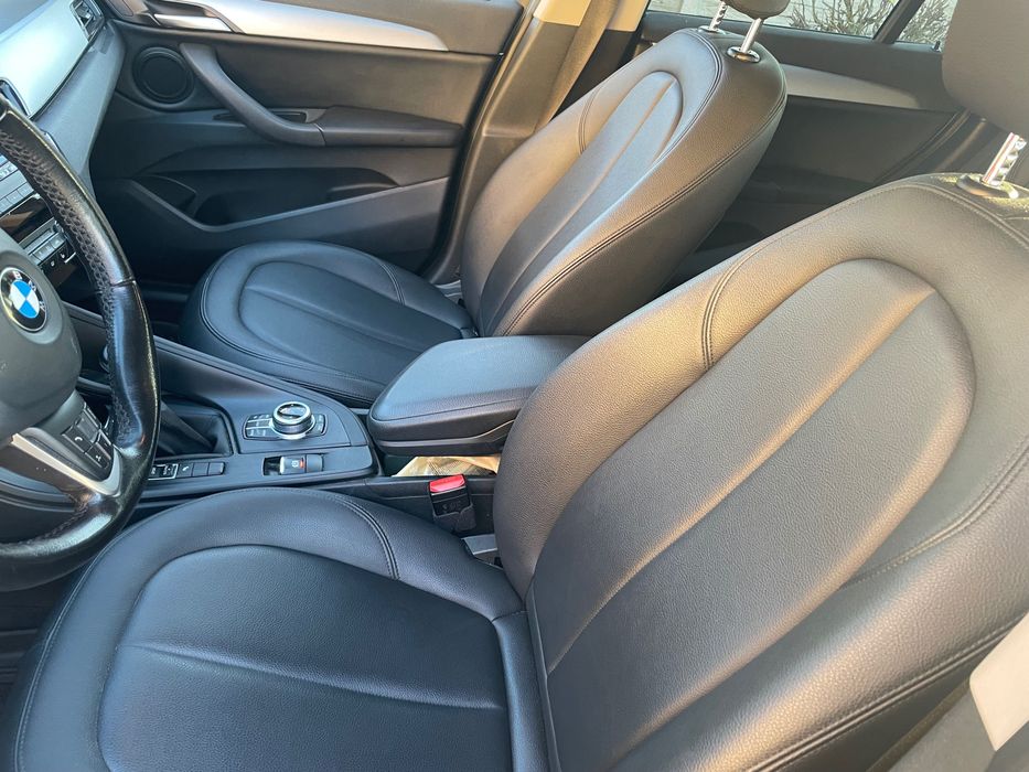 Bmw x1 z 2017r disel 1.8d 20 150 km czarny