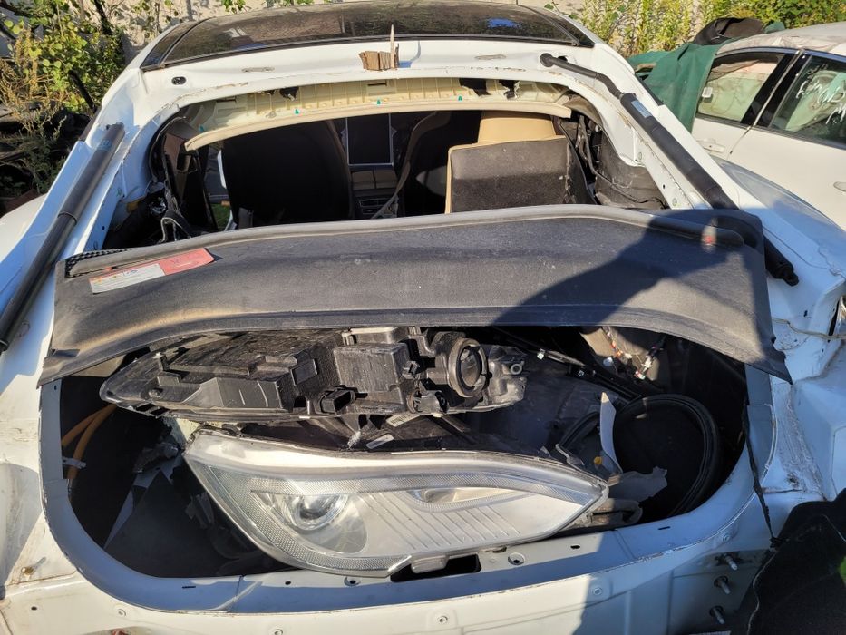 Фари   Tesla Model S 2012 --