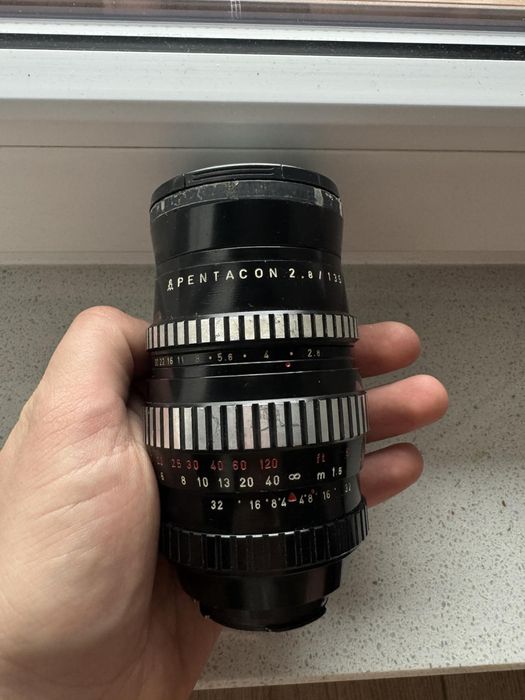 Pentacon 135mm f/2.8