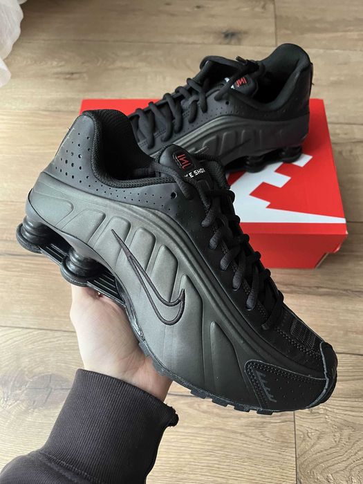 buty Nike Shox R4 Black GS r. 38.5 czarne - NOWE ORYGINALNE