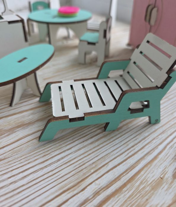 Дерев'яні меблі для ляльок