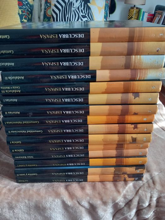 33 vol. Enciclopédia ilustrada em Espanhol