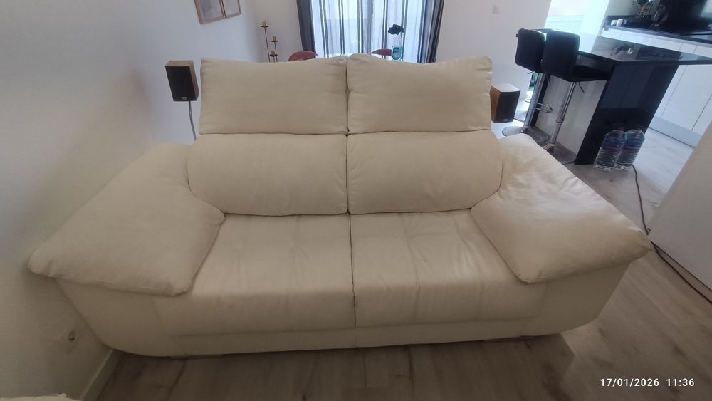 Sofá pele sintética  2 lugares
