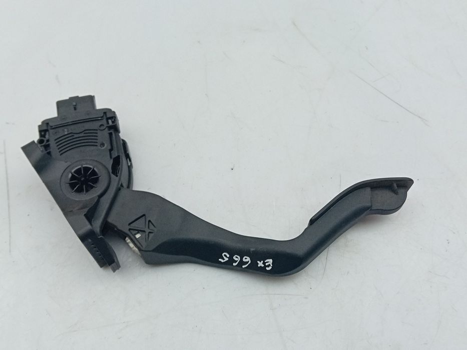 Pedal do acelerador PEUGEOT 2008 I (CU_)