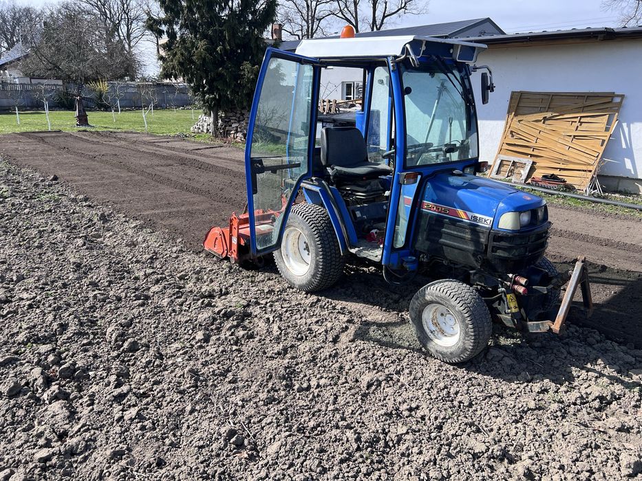 Iseki 2115 Minitraktorek z kabiną