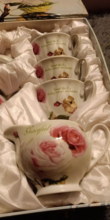 Чайный сервиз на 6 персон