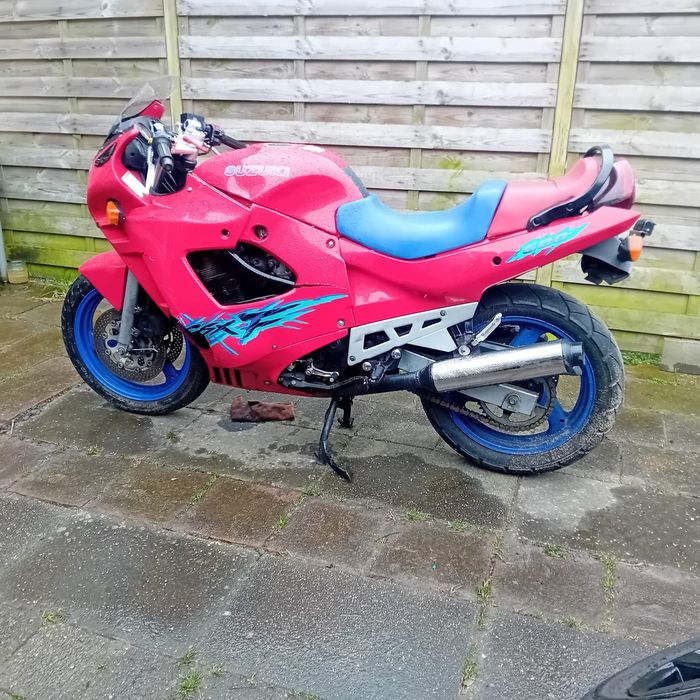 Suzuki GSX 600 з/ч