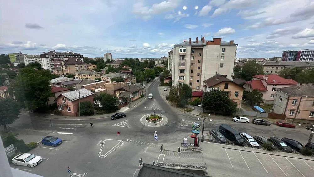 Терміново! Продаж 2-кім з ремонтом укомплектована в ЖК Містечко Центральне Центр