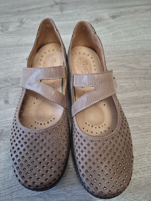 Nowe buty skórzane rozmiar 41 tęgość H