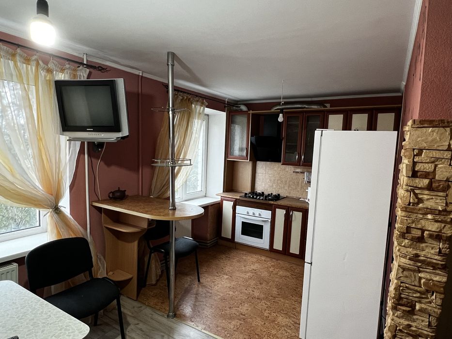 Оренда 3к квартири біля Ангелу