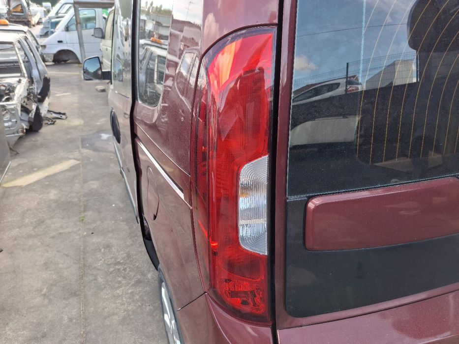 Farolim esquerdo FIAT Doblo (263_)