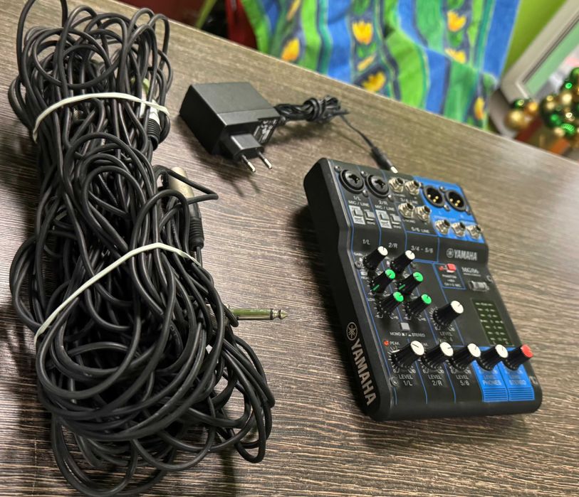 Mikser Analogowy YAMAHA MG06 6 Kanałów Konsola Miksująca Nagłośnienie