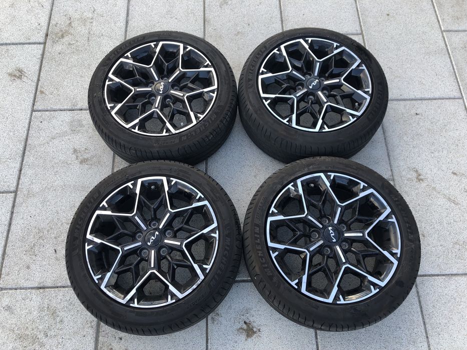 Kola felgi kia ceed 5x114,3 7j et53 michelin 225/45r17 lato