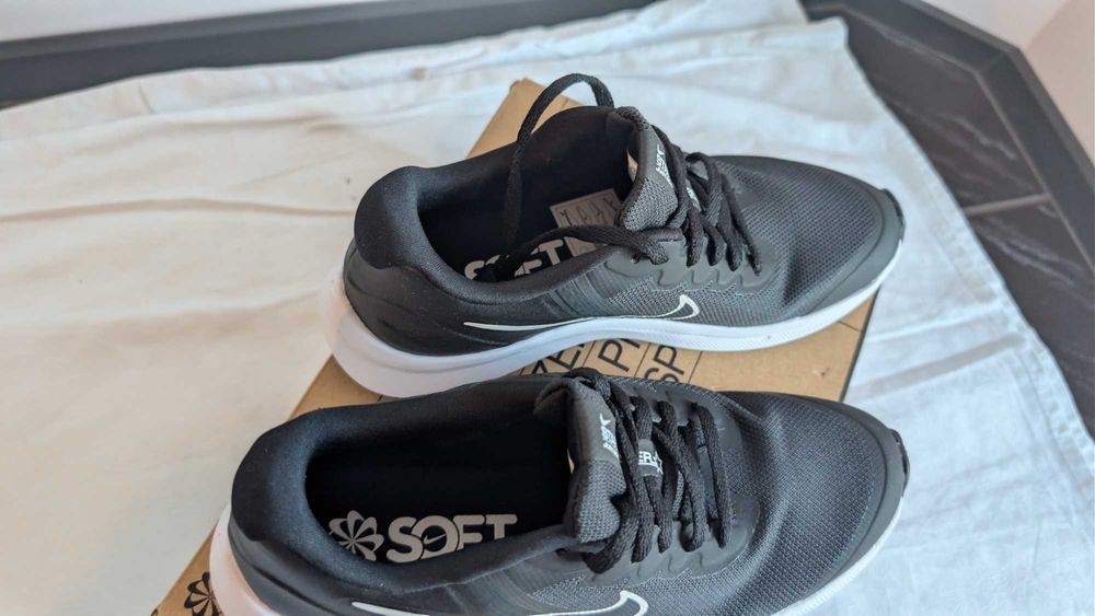 Buty sportowe do biegania Nike star runner 3 Gs 36.5
