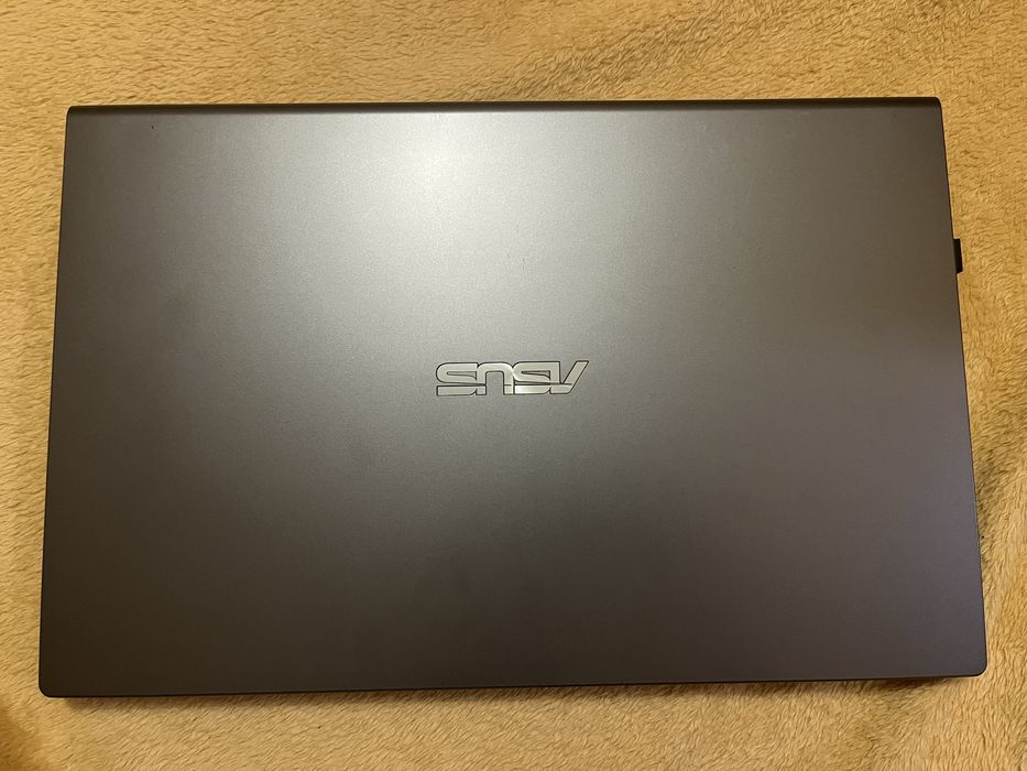 Asus VivoBook X509,
