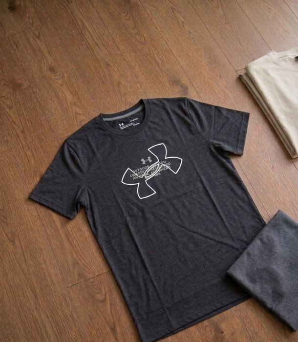 Футболка under armour