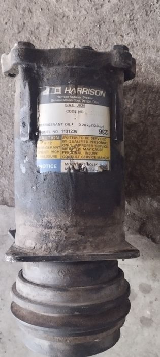 Компрессор кондиционера Мерседес R107, W 116, W126, Harrison 1131236