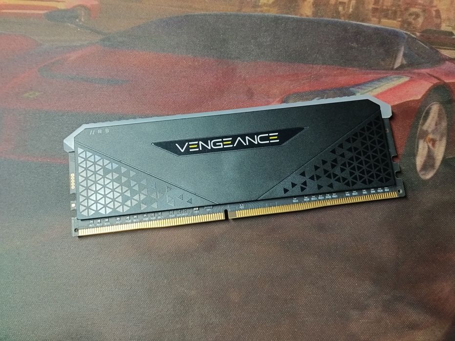 Оперативная память Corsair VENGEANCE DDR4 16гб 3200 мгц