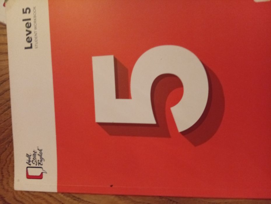 Livros de inglês wall street English