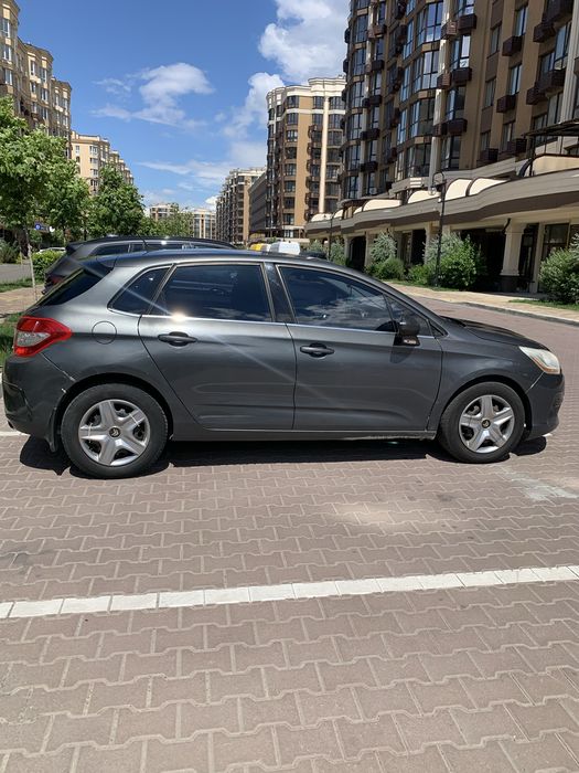 Продам авто ситроен с4 2013 год
