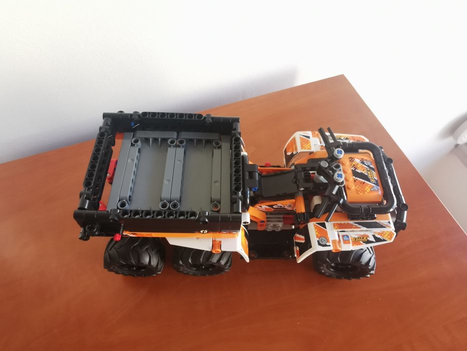Lego 42139 Technic All-Terrain Vehicle