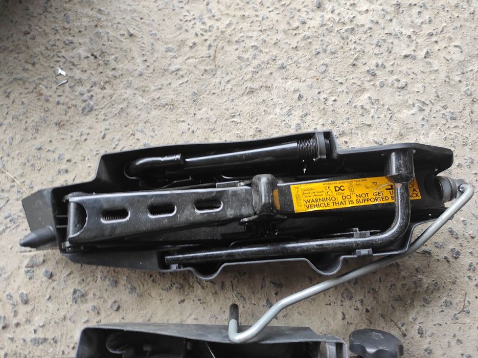 Домкрат renault kangoo 2,3