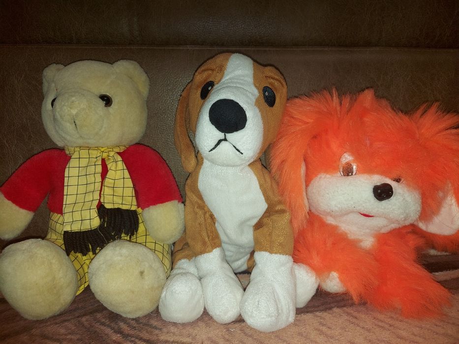 Продам    игрушки .