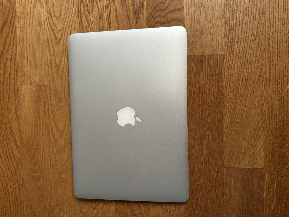 McBook air 2015.