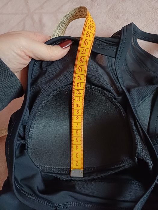 Купальник суцільний новий