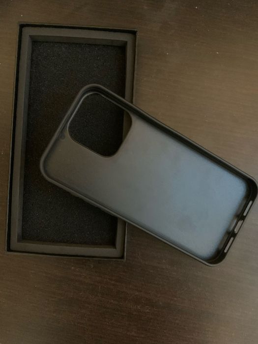 Чехол на iPhone 15