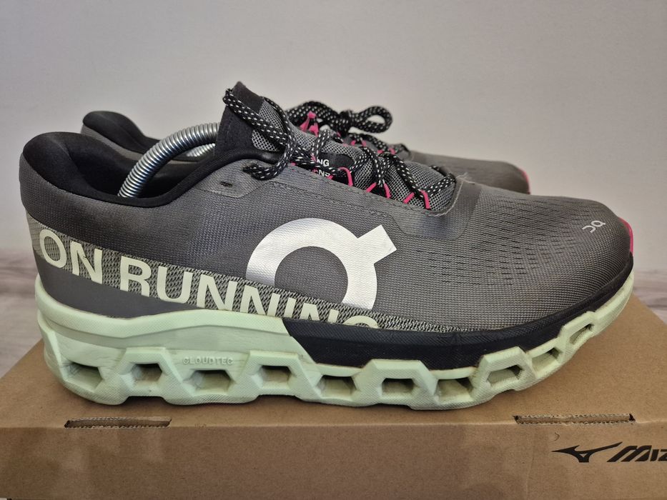 Buty męskie do biegania ON Running rozmiar 47.