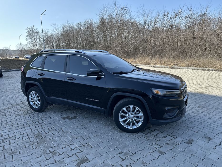 Джип Чироки 2.4 бензин