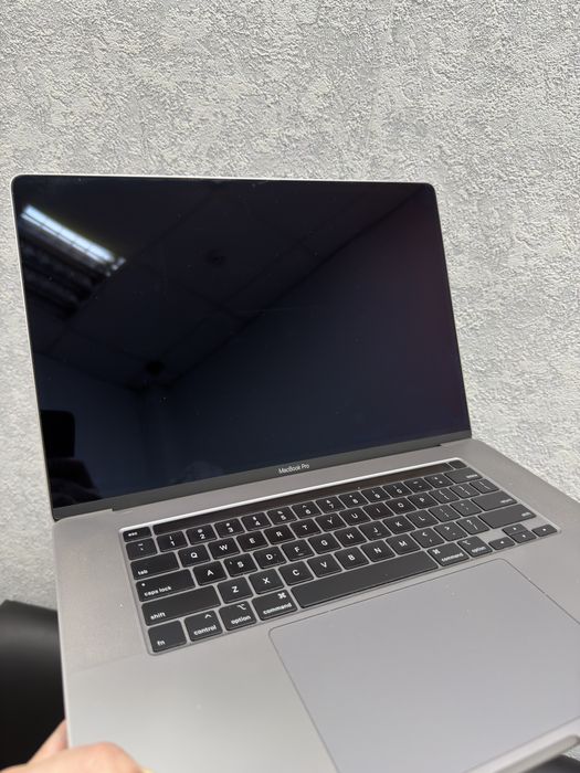 Apple MacBook Pro 16 Space Gray 2019