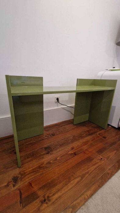 Mesa/Consola Design | Verde Oliva Lacado | 120cm | Porto