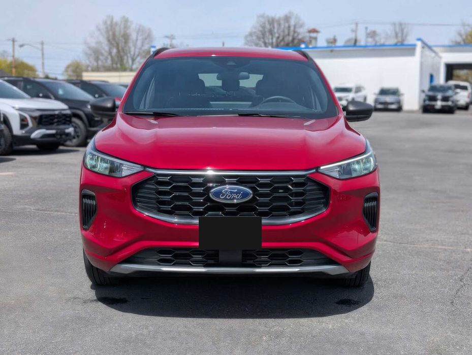 Ford Escape      2024
