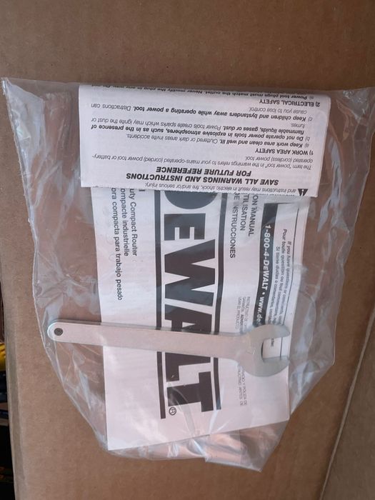 Фрезер dewalt DWP611PK 110volt