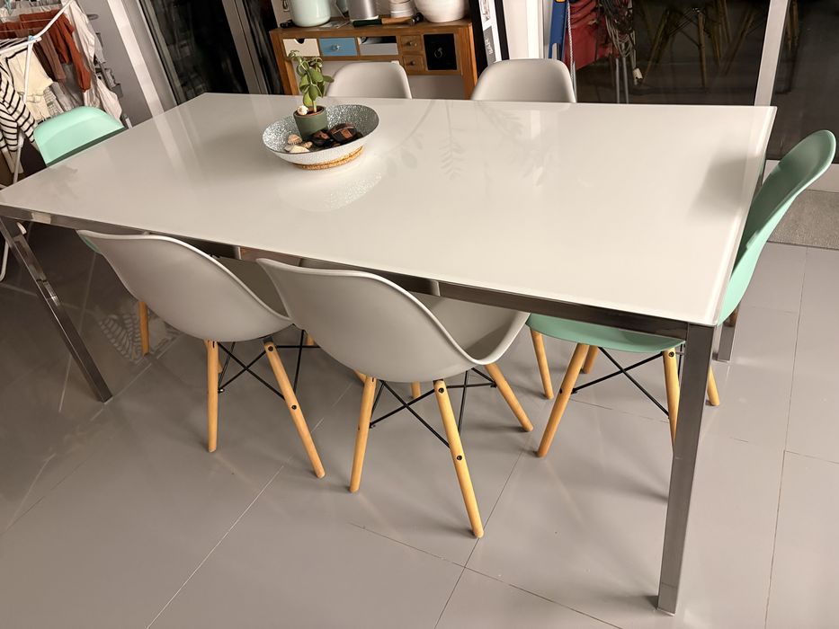 Mesa sala/cozinha c/ ou s/ cadeiras