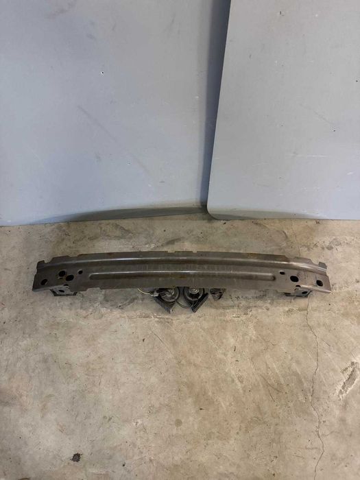 Belka czołowa Jaguar XF X250 I 07-10r
